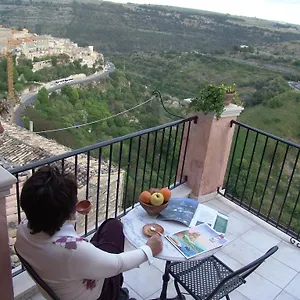 ibla-vacanze.sicilyhotelsitaly.net/